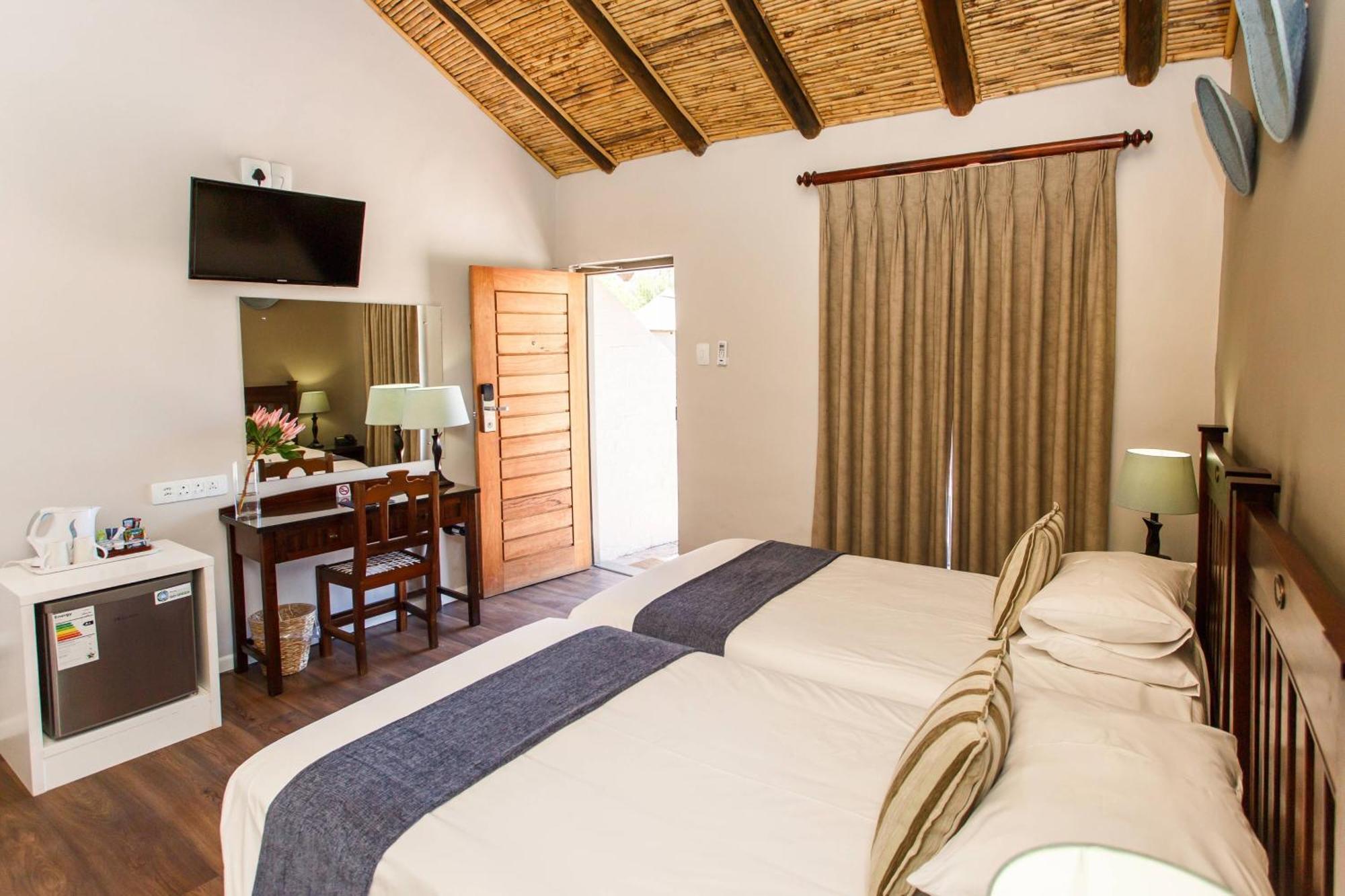 Protea Hotel By Marriott Oudtshoorn Riempie Estate Exteriör bild