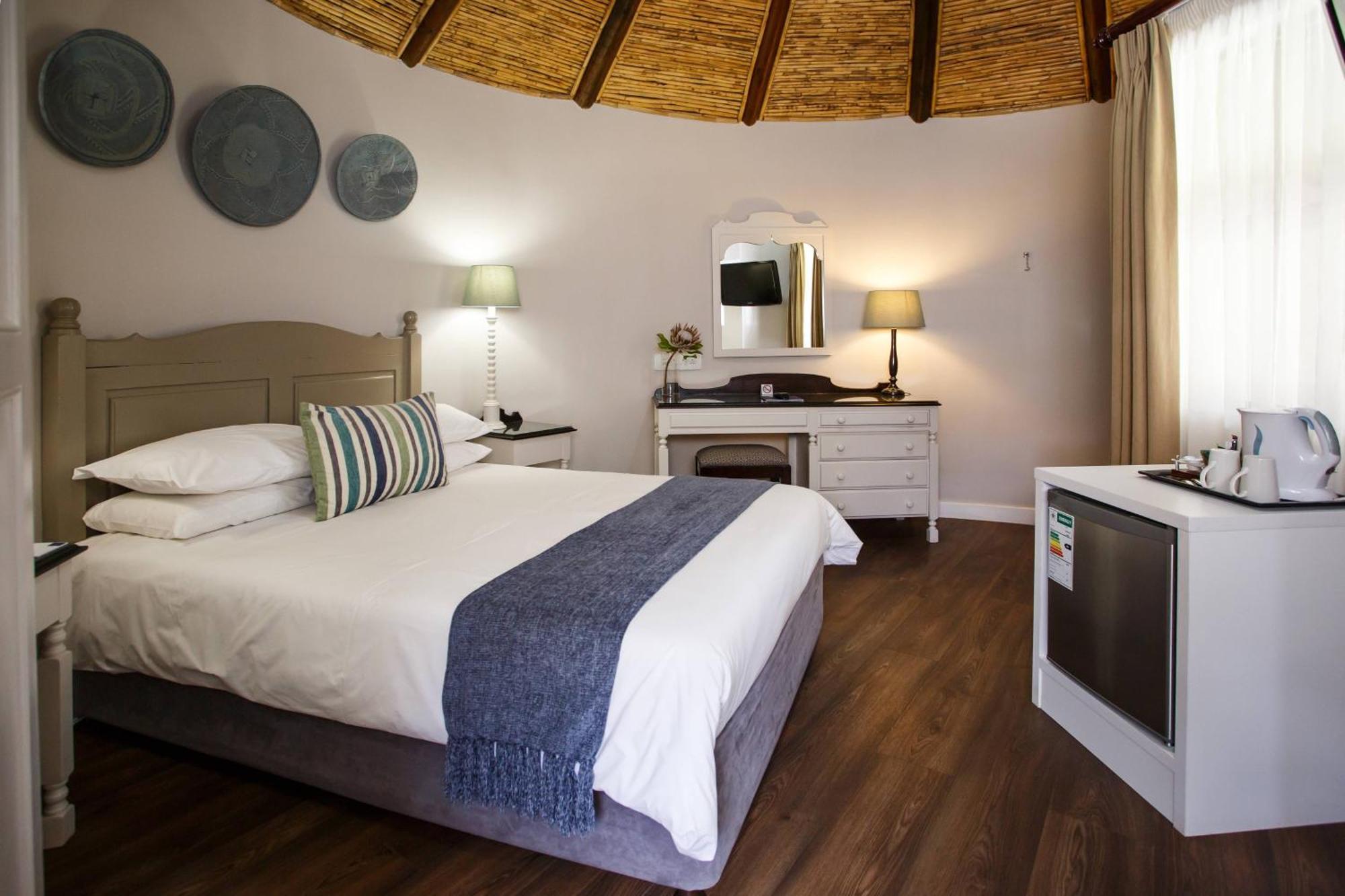 Protea Hotel By Marriott Oudtshoorn Riempie Estate Exteriör bild